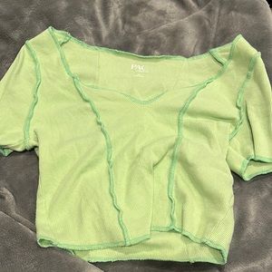 green pacsun cropped tee